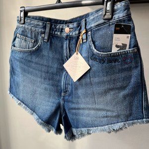 NWT Lee Vintage Modern Heart Cutoff Shorts size 32